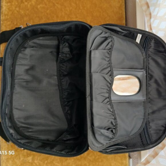 LUCA VERGANI MAKE UP TRAVEL HARDCASE BAG With Strap Black 12x8x7 Approximately - Picture 5 of 9